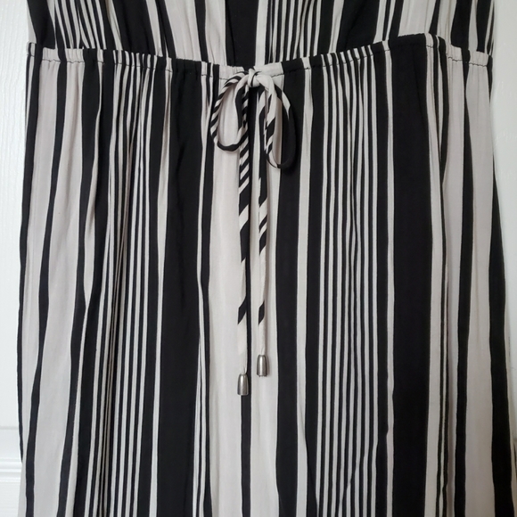 SOLD MERC - Picture 5 of 10